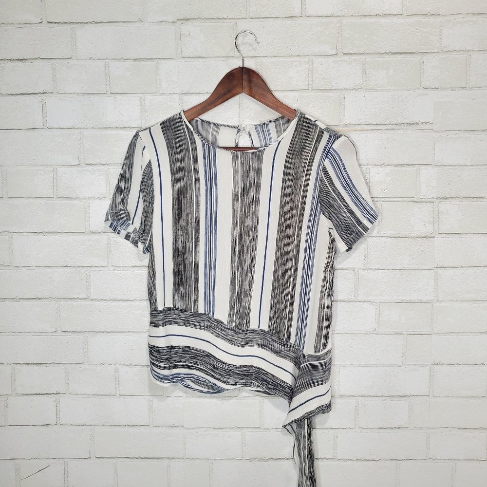 LUSH cute stripe blouse‎